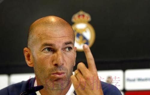 齐达内:J罗没进大名单是他主动要求的 齐达内:J罗没进大名单是他主动要求的
