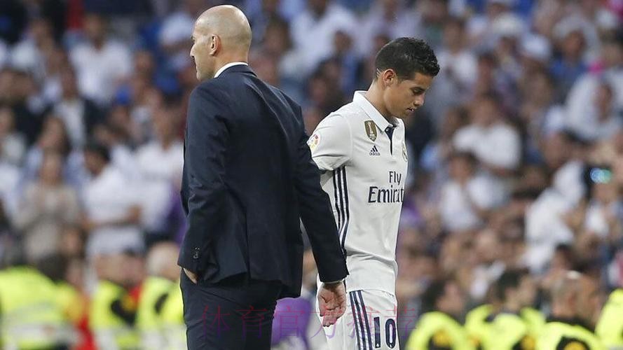 齐达内:J罗没进大名单是他主动要求的 齐达内:J罗没进大名单是他主动要求的